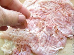 куриные рулетики с сельдереем, со специями куриные рулетики с сельдереем, со специями