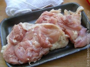 куриные рулетики с сельдереем, мясо куриные рулетики с сельдереем, мясо