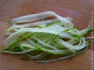 салат с бубликами, огурец салат с бубликами, огурец