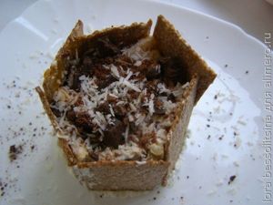 десерт с маскарпоне, сверху десерт с маскарпоне, сверху