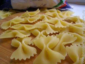 макароны с сельдереем, макароны макароны с сельдереем, макароны