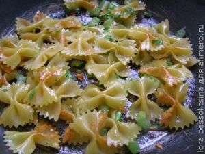 макароны с сельдереем, жарим макароны макароны с сельдереем, жарим макароны