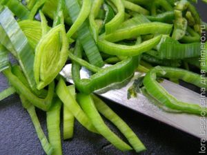 плов с фасолью и грибами, лук порей плов с фасолью и грибами, лук порей