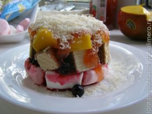 десерт с черной смородиной
