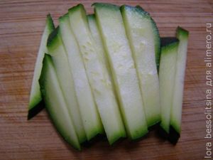 лапша удон, цукини лапша удон, цукини