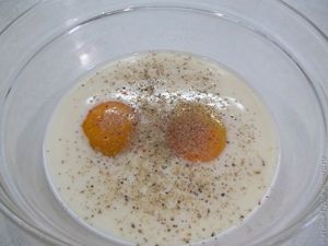 Омлет с овощами, варенный в кульке