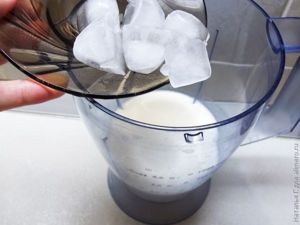 Клубнично-коньячное смузи