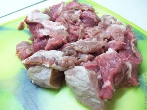 Гуляш или просто тушеное мясо в томате