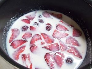 Овсяная каша с клубникой