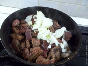 Жареная печень с луком
