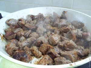 Запеченная свинина с овощами