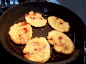 Оладьи с клубникой