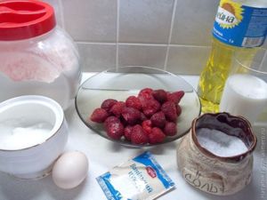 Оладьи с клубникой