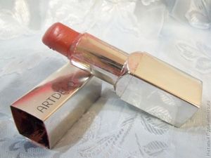 Помада ArtDeco High Performance Lipstick