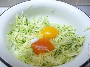 Оладьи из кабачков с овсяными хлопьями