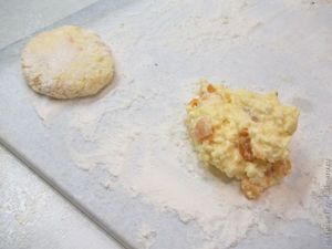 Сырники с абрикосами