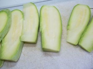 Рулетики из кабачков