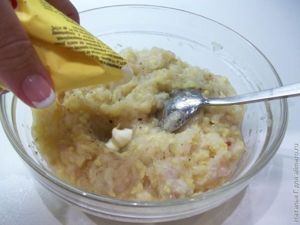 Рыбные котлеты с картофелем