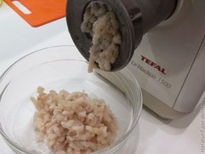 Рыбные котлеты с картофелем