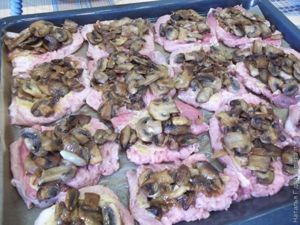 Свиные отбивные, запеченные в духовке