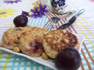 Сырники с орехами и сливами