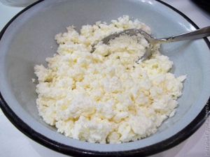 Сырники с орехами и сливами