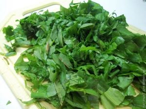 Зеленый борщ с щавелем и рисом
