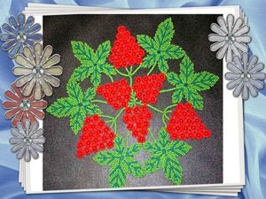 Удивительно яркая и нежная салфетка, похожая на гроздья калины или винограда. Кто может поделиться схемой или мастер-классом? Удивительно яркая и нежная салфетка, похожая на гроздья калины или винограда. Кто может поделиться схемой или мастер-классом?