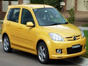 7 место. Mazda 2. Эта модель для тех, кто привык к сочетанию мощного драйва и изящного дизайна. Внутреннее убранство салона на 100% ориентировано на женщин. 7 место. Mazda 2. Эта модель для тех, кто привык к сочетанию мощного драйва и изящного дизайна. Внутреннее убранство салона на 100% ориентировано на женщин.
