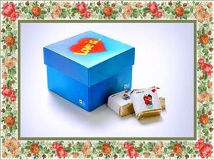 Коробка с шоколадками - для любимой сладкоежки. Коробка с шоколадками - для любимой сладкоежки.