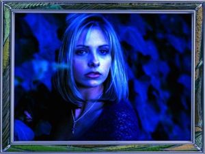 Баффи — истребительница вампиров. США. 1997 - 2003. Баффи Саммерс с мамой Джойс Саммерс перебирается в город Саннидэйл, где она надеется избежать своих обязанностей как Истребительница. Её планы осложняет Руперт Джайлз, её новый Наблюдатель, напоминающий о неизбежном присутствии Зла. Баффи — истребительница вампиров. США. 1997 - 2003. Баффи Саммерс с мамой Джойс Саммерс перебирается в город Саннидэйл, где она надеется избежать своих обязанностей как Истребительница. Её планы осложняет Руперт Джайлз, её новый Наблюдатель, напоминающий о неизбежном присутствии Зла.
