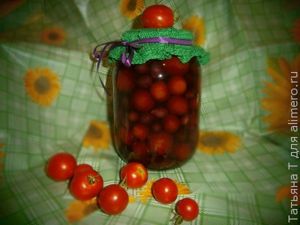 Маринованные помидоры черри с ложными маслинами