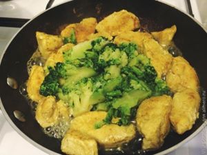 Брокколи с курицей