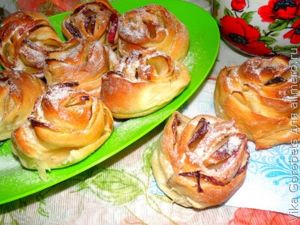 Булочки с яблоками