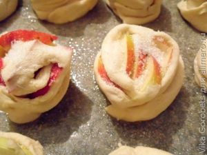 Булочки с яблоками