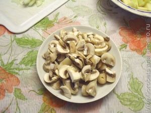 Борщ с грибами