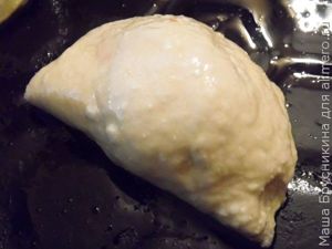 Пирожки со сливами