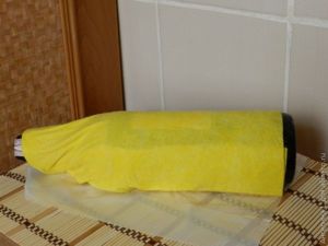Декорирование бутылки манной крупой
