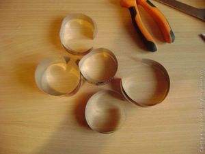 формочки для печенья из жестяных банок
