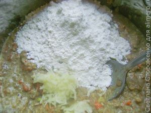 Печеночные котлеты с овощами