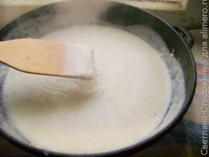 Мясные тефтели под соусом бешамель
