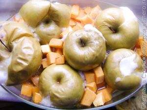 Печеные пирожки с яблоками и тыквой