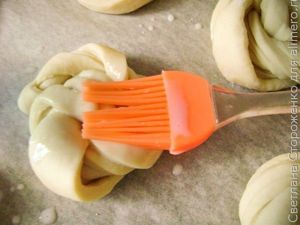 Дрожжевые сладкие булочки