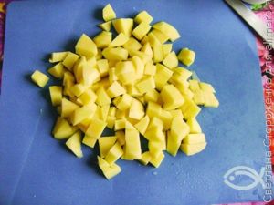 Куриный суп с рисовой лапшой