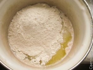 Дрожжевые булочки с яблоком и грушей