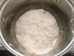 Дрожжевые булочки с яблоком и грушей