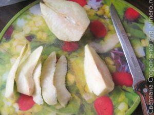 Дрожжевые булочки с яблоком и грушей