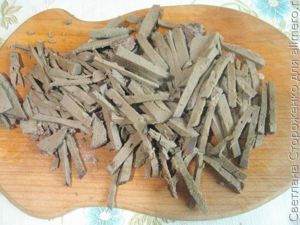Теплый салат с говяжьей печенью