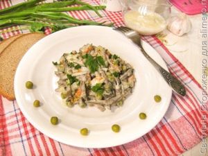 Теплый салат с говяжьей печенью