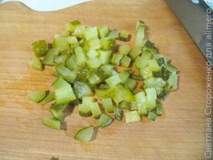 Теплый салат с говяжьей печенью